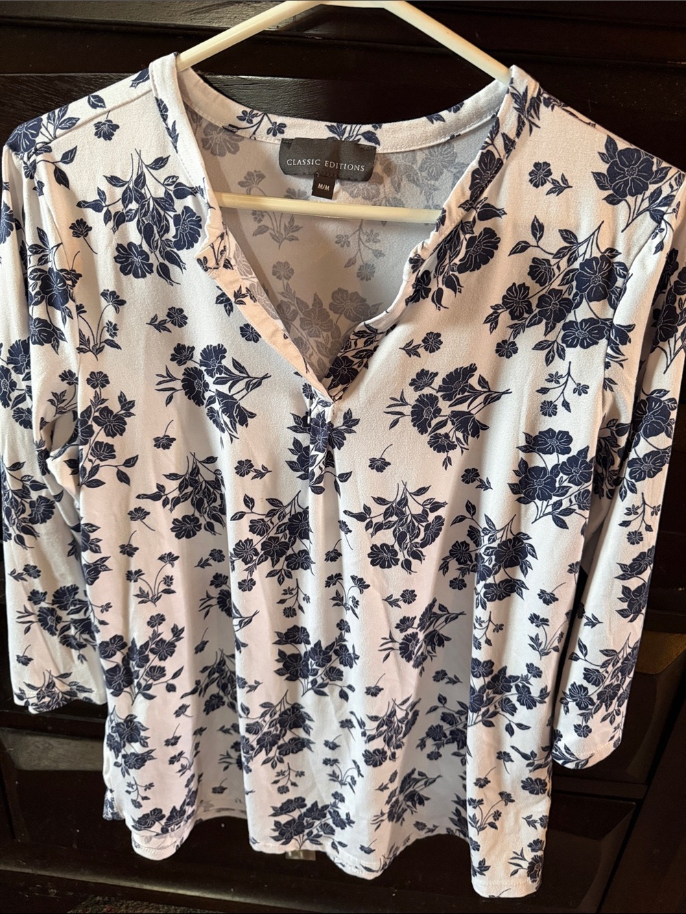 Classic Editions White Floral V-Neck Long Sleeve Top